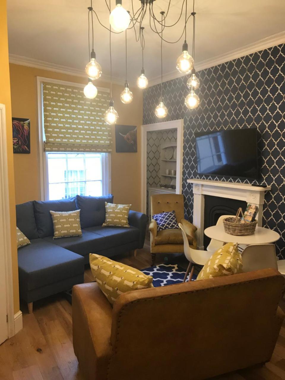 Central City Pad One Bedroom Plus Double Sofabed Bath Ngoại thất bức ảnh